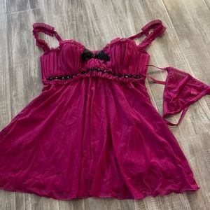 Fredericks of Hollywood babydoll s/m purple bra